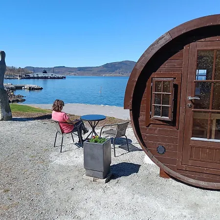 호텔 Smaken Av Ryfylke Event As Overnatting, Bygningen Drives Ikke Som Hjelmeland