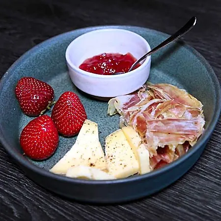 Smaken Av Ryfylke Event As Overnatting, Bygningen Drives Ikke Som ホテル Hjelmeland