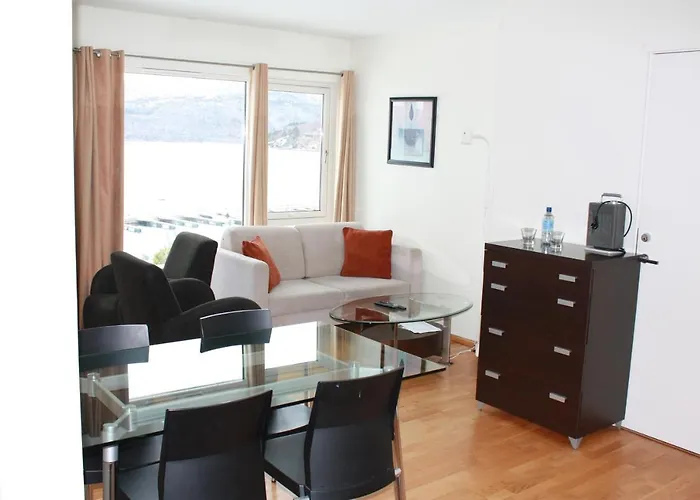 Hotel Smaken Av Ryfylke Event As Overnatting, Bygningen Drives Ikke Som *